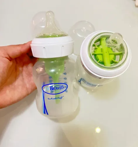 2 Mamadeira Dr. Brows anti refluxo 