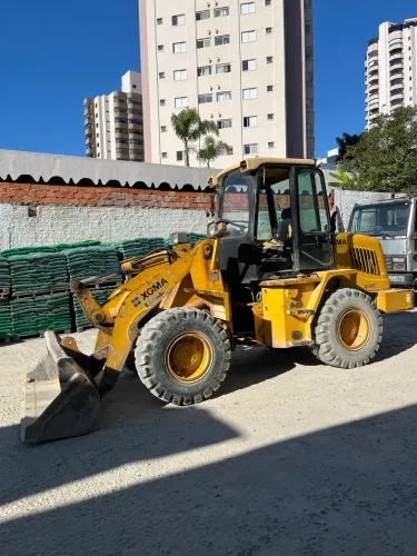 PÁ CARREGADEIRA XGMA