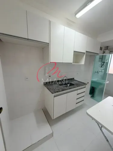 Apartamento com dois quartos na Avenida do Rio Pequeno - com 1 vaga de garagem