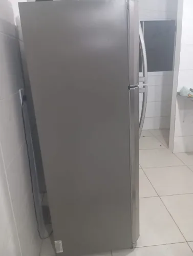 Vendo Geladeira novinha