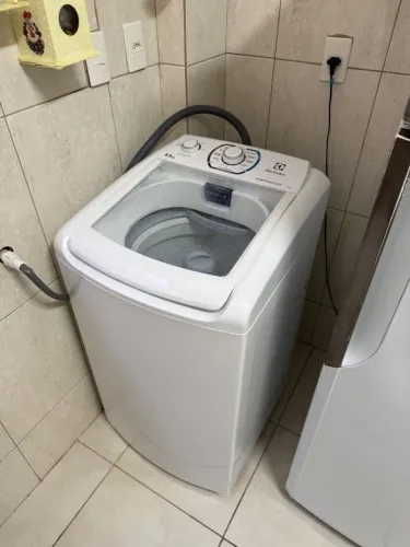 Máquina de Lavar Eletrolux 8,5 kg - Com pouco uso