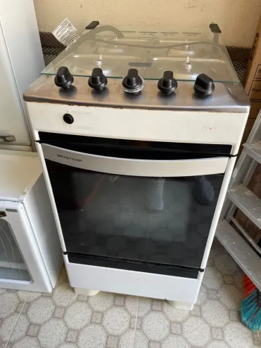 FOGÃO 4 bocas e forno
