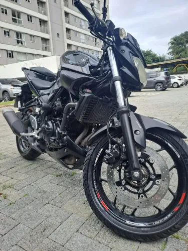 Yamaha MT 03 ABS 321cc - aceita troca por carro