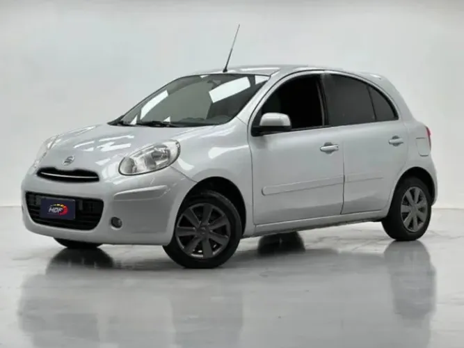 Nissan March SV 1.6 16V Flex Fuel 2016
