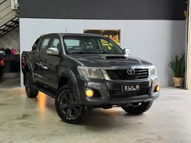 Toyota Hilux CD SRV D4-d 4X4 3.0 TDI Diesel AUT 2015