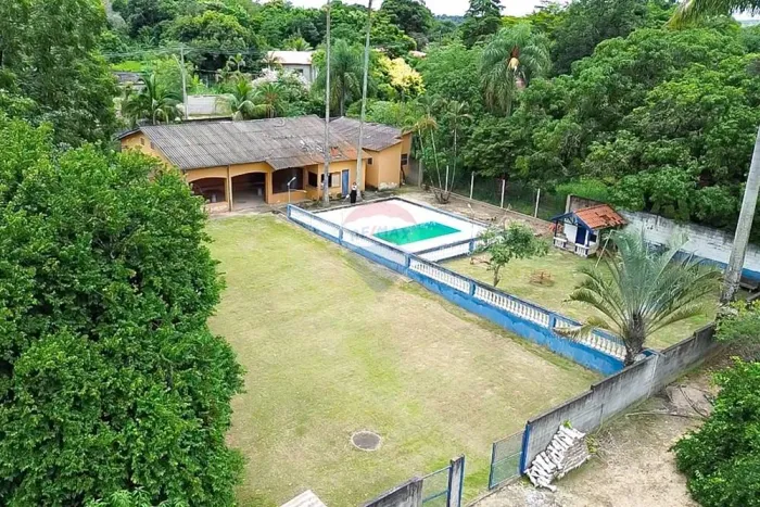 "Refúgio Espaçoso e Aconchegante em Monte Mor"