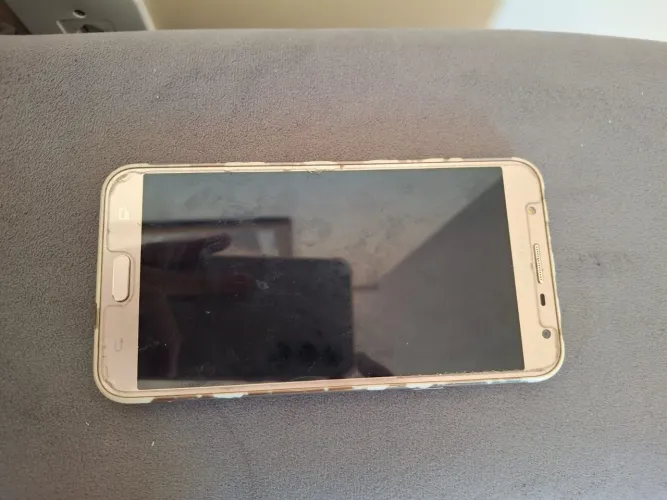 Sansung galaxy J7 neo