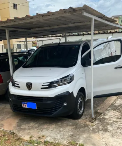 Peugeot Expert Cargo 2.2 Turbo Diesel 2025