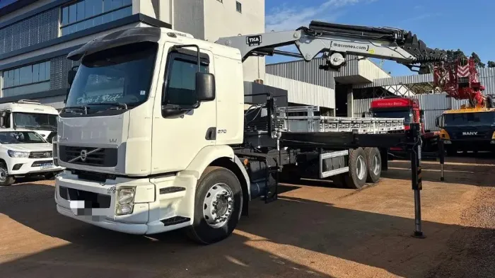 Volvo Vm 270 2012 6x2 munck TKA 48.7 ton