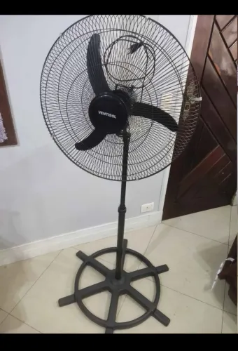 Ventilador de coluna Ventisol 60 Centímetros de diâmetro, velocidade variável.