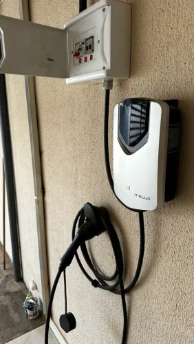 Carregador Wallbox para Carro Elétrico IT-BLUE 7 kW + Disjuntor