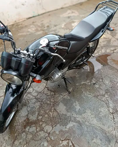 Yamaha YBR 125 modelo 2012