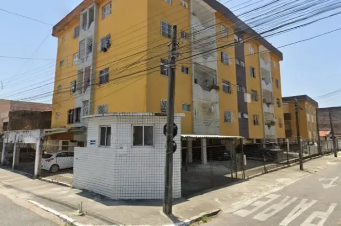 Apartamento de 03 quartos próximo ao Center Box da Av. José Bastos