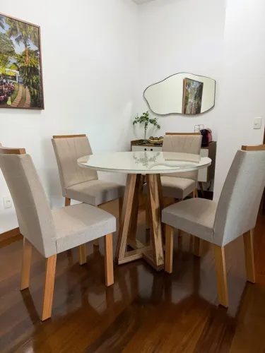 LINDO CONJUNTO DE MESA REDONDA + CADEIRAS ESTOFADAS