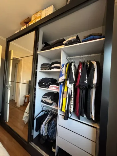 Guarda Roupa 