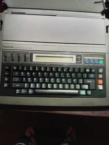 Aparelho fax Panasonic em ótimo estado.Aparelho antigo,funcionando.