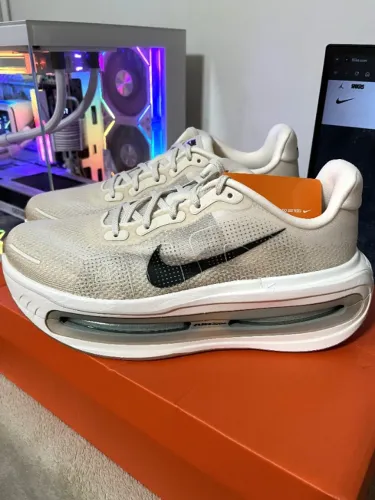 Tênis Nike Vomero Premium Pale Ivory 43BR (ORIGINAL)