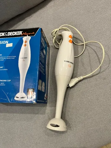 Mixer de imersão Black & Decker SB400 (Não acompanha copo medidor e suporte de parede)