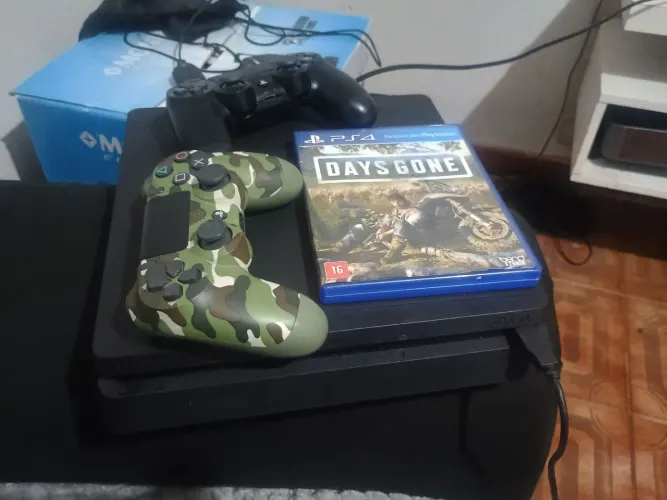 ? Ps4 + 2 manetes + jogos ?