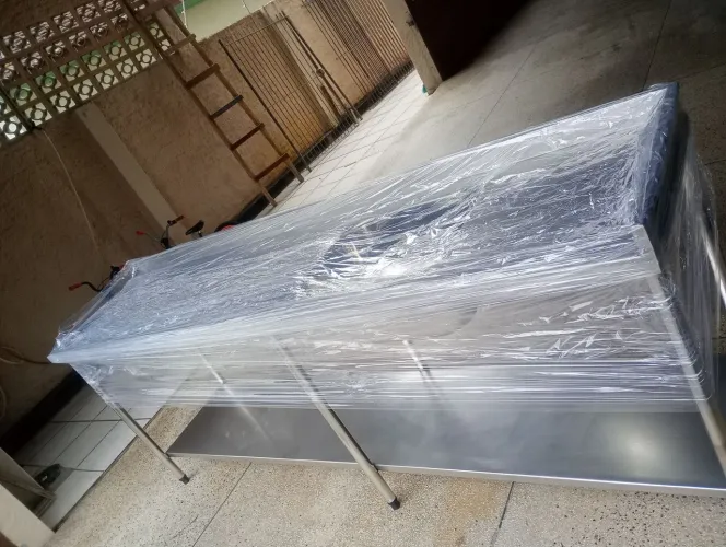 Pia inox Chapa 304 uma Cuba 50x 40x 25 medida 2450x 600x 900 de altura