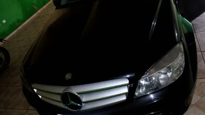 Mercedes-Benz C-180 Kompressor Classic 1.6 16V Aut. 2010