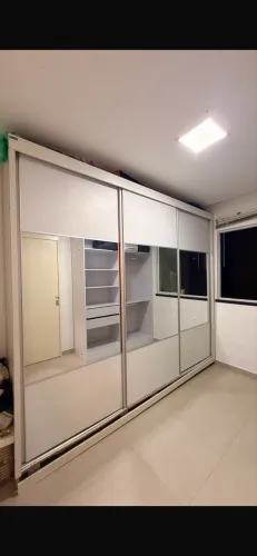 Roupeiro guarda roupas