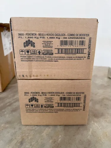 Lote Pokémon TCG 2 cases de Combo de Booster Heróis