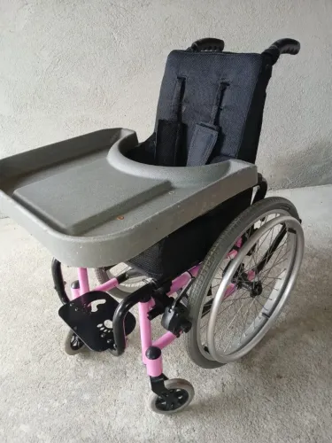 Cadeira de rodas infantil mini k