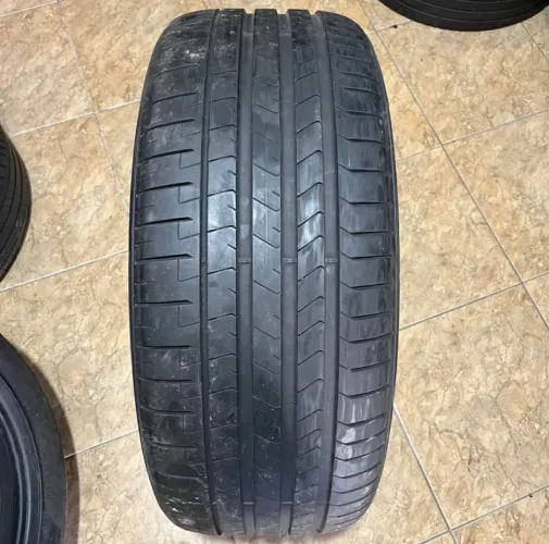 Pneu 275/40R22 Pirelli P Zero