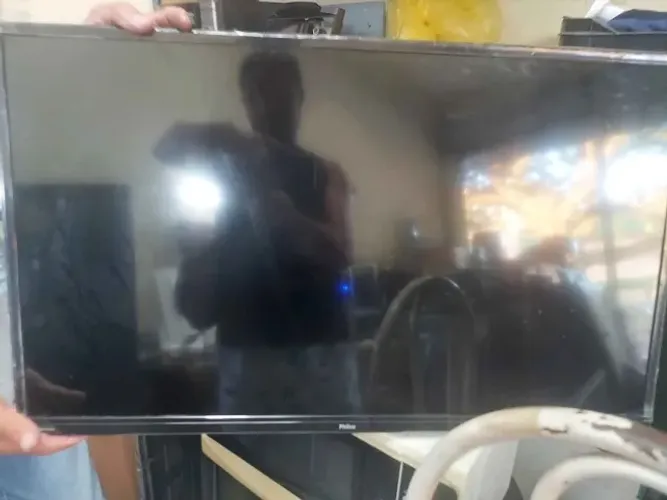Vendo TV Philco 32 liga mas está sem imagem