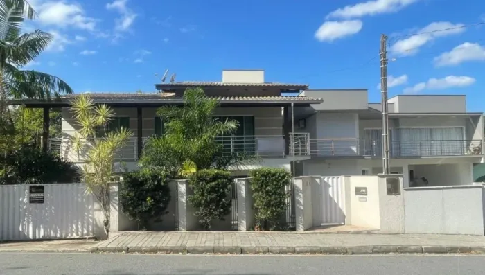 Casa Residencial com 3 quartos para alugar por R$ 5000.00, 140.00 m2 - ILHA DA FIGUEIRA - 