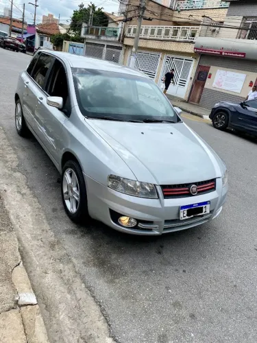Fiat Stilo 1.8 Attractive Flex 8V 5P 2011