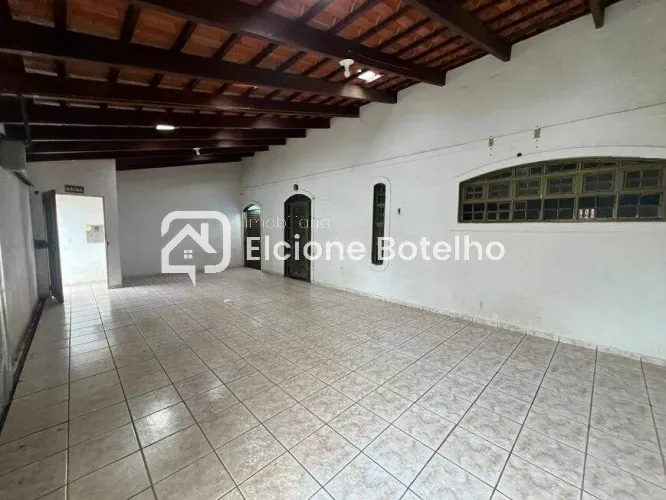 Casa para aluguel, 4 quartos, 2 suítes, 3 vagas, CIDADE JARDIM - Uberlândia/MG