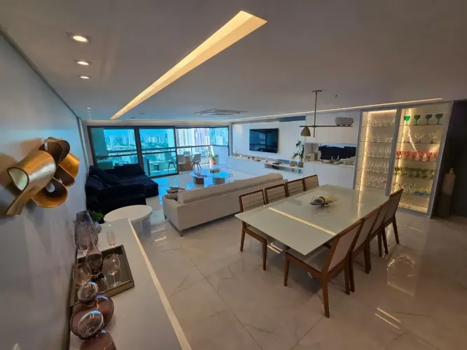 PORTEIRA FECHADA ANDAR ALTO 4 SUITES CASA FORTE NASCENTE LAZER COMPLETO