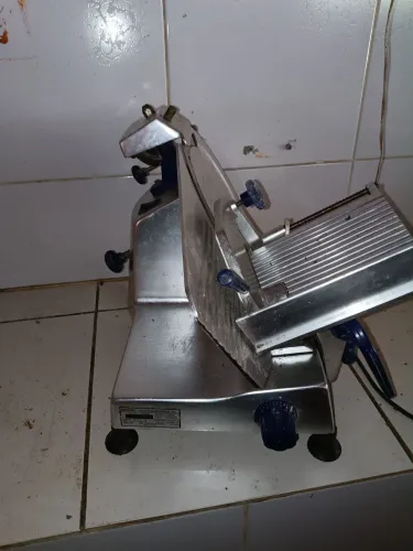 Cortador de Frios Gural 275