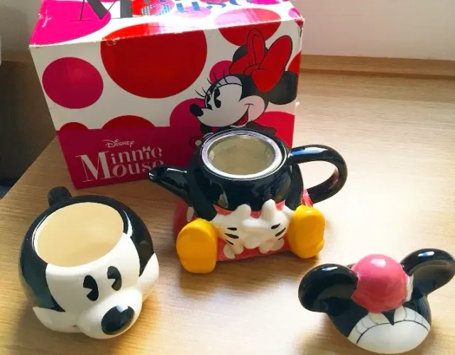 Minnie kit chaleira e xicara