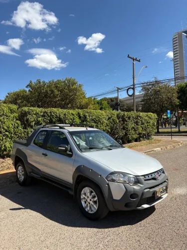 Fiat Strada Adventure1.8/ 1.8 Locker Flex CD 2013