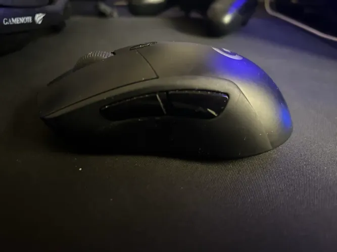 Mouse gamer sem fio G703