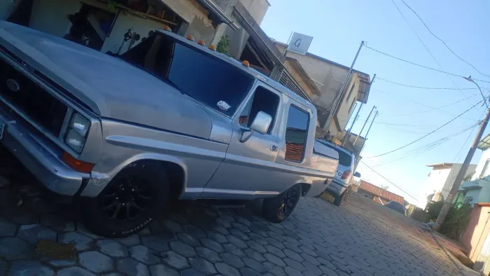 Ford F-1000 S. S. Diesel / S.s. Diesel Turbo 1989