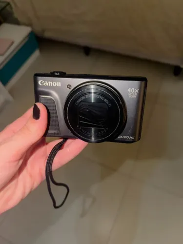 Canon PowerShot SX720 HS
