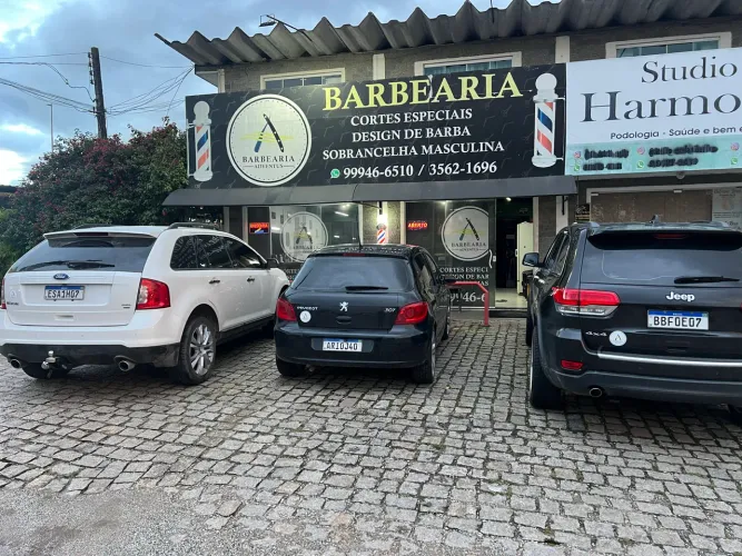 Barbearia 8 anos de ponto 100.000 aceito propostas