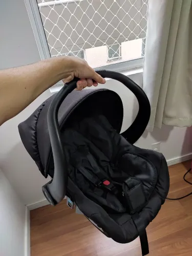 Bebê conforto usado, aceito trocas.