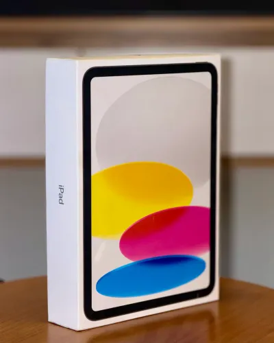 iPad A16 256GB Wi-Fi 2025 - Lacrado - Cor Prata