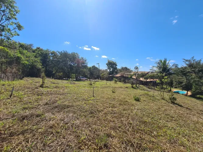 CONDOMÍNIO VERDE - JARDIM BOTÂNICO - TERRENO 80% PALNO - ACEITA FINANCIAMENTO BANCÁRIO