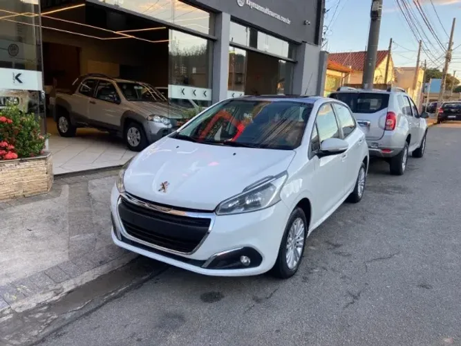 Peugeot 208 Allure 1.2 Flex 12V 5P Mec. 2017