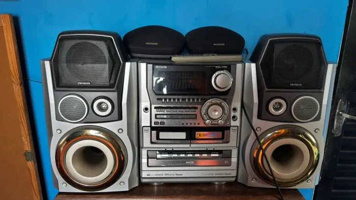 Mini system aiwa t99