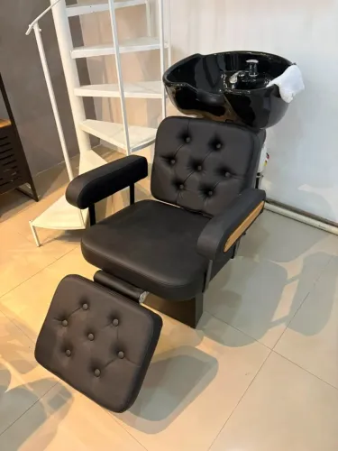 3 Cadeiras e 1 Lavatório para barbearia