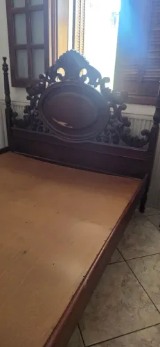 Cama de casal madeira maciça 