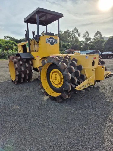 Rolo compactador