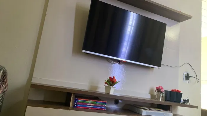 Painel com nicho suporta tv ate 60 polegadas